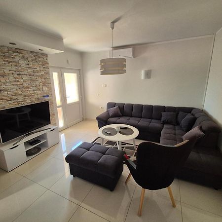 Holiday Home Begonja Привлака Екстериор снимка