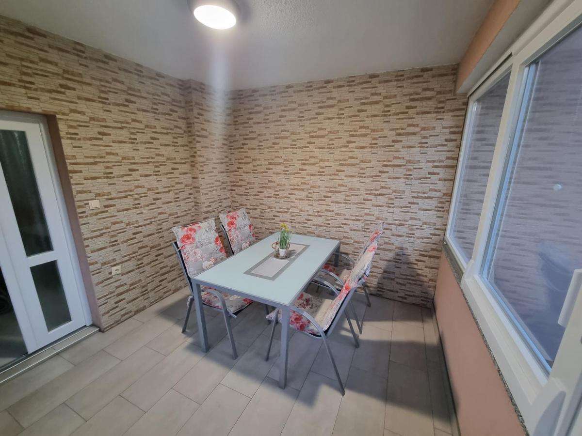 Holiday Home Begonja Привлака Екстериор снимка