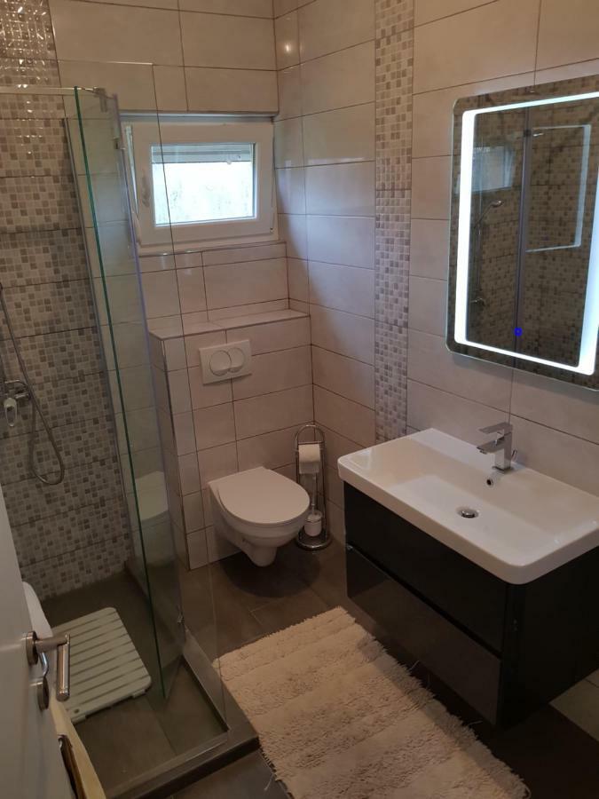 Holiday Home Begonja Привлака Екстериор снимка