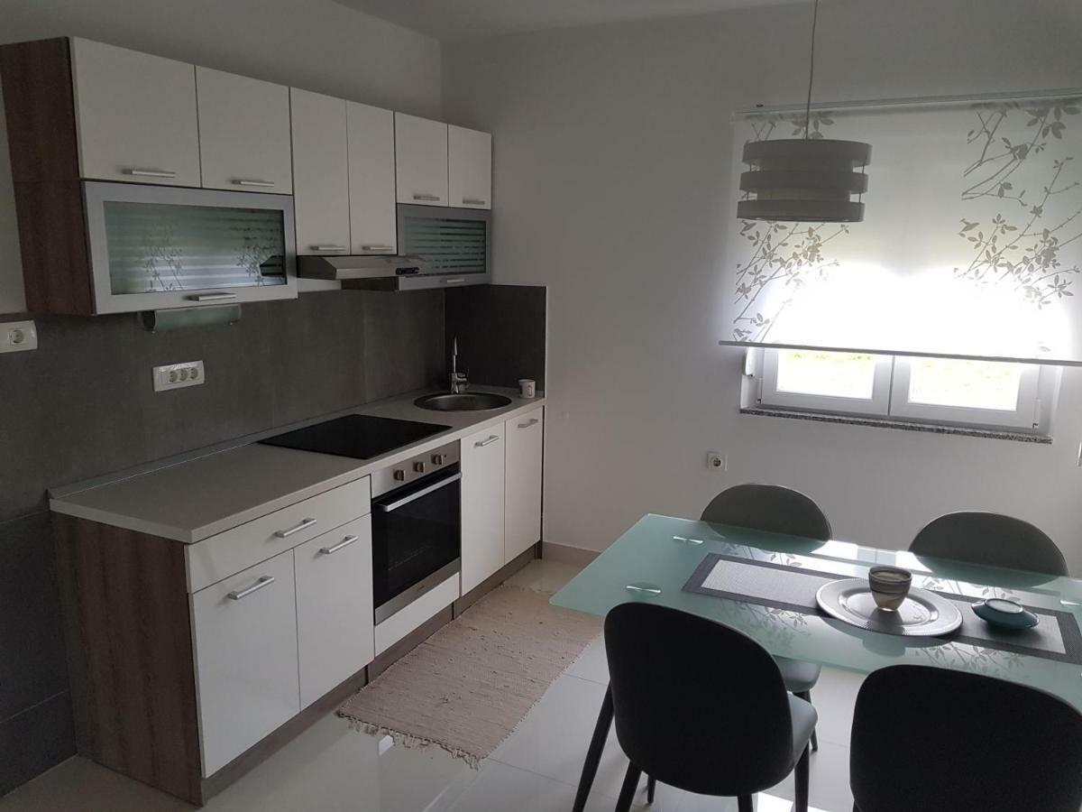 Holiday Home Begonja Привлака Екстериор снимка